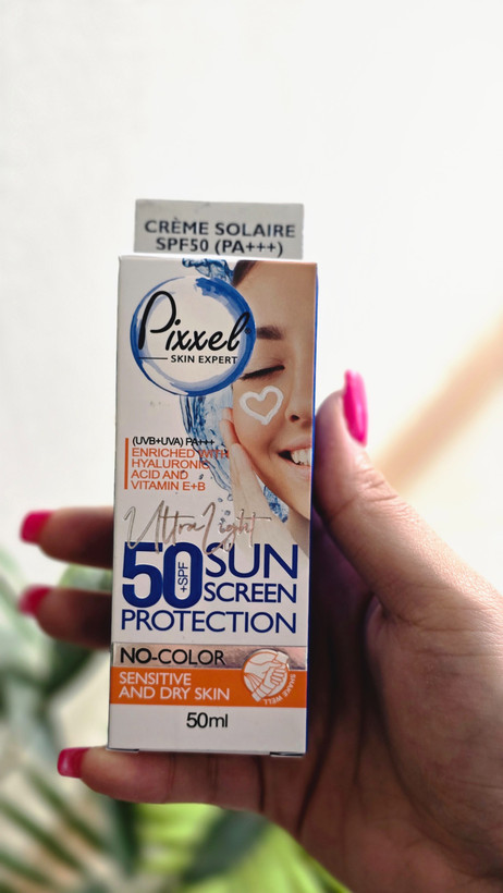 کرم ضد آفتاب بیرنگ پیکسل (Pixxel) مدل Sensitive and Dry Skin با SPF 50 (مخصوص پوستهای خشک، نرمال و حساس) حجم ۵۰ میلیلیتر