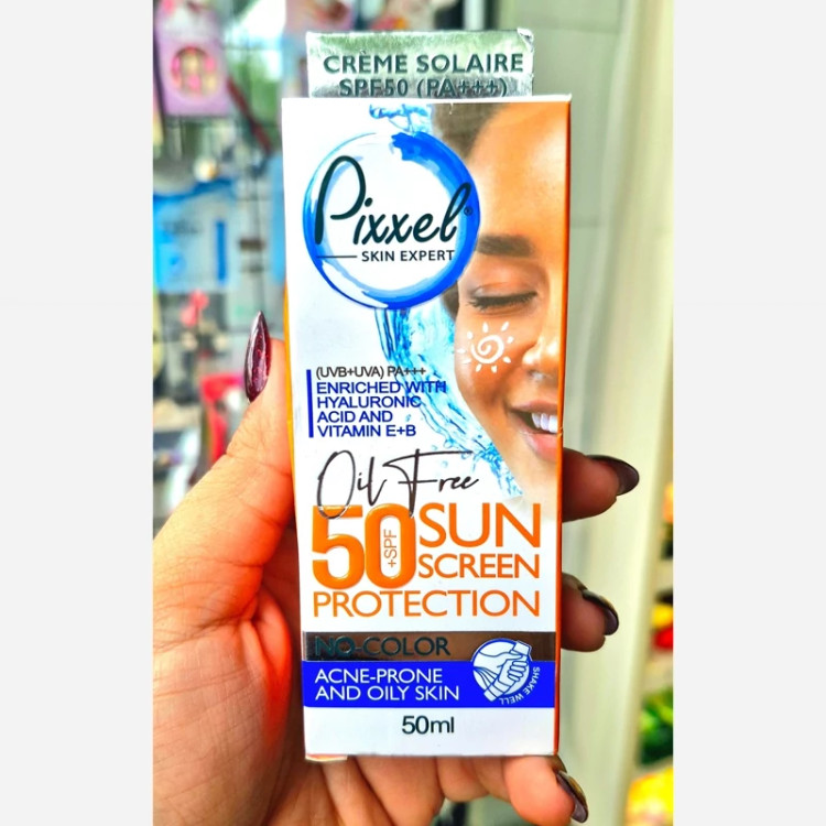 کرم ضد آفتاب بیرنگ پیکسل (Pixxel) مدل Acne-Prone and Oily Skin با SPF 50 (مخصوص پوستهای چرب، جوشدار و مختلط) حجم ۵۰ میلیلیتر